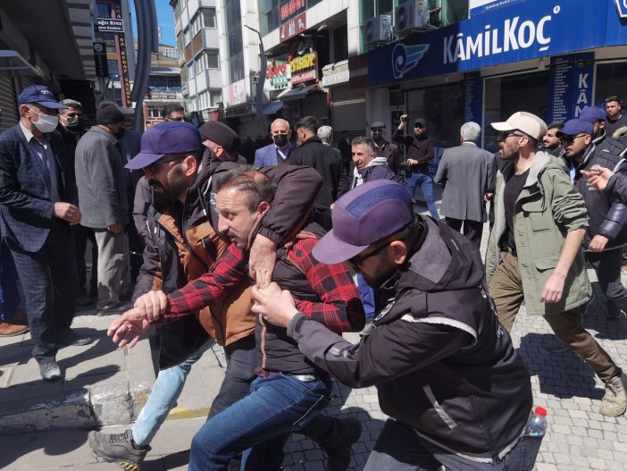 Van’da ‘kayyım’a karşı yürüyüşe izin verilmedi: Polis biber gazı sıktı